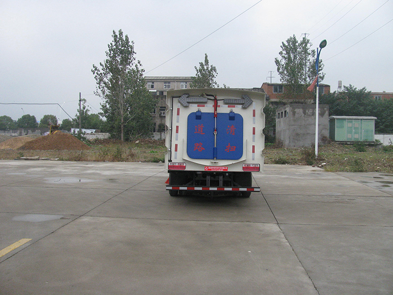 中潔牌XZL5070TSL6多利卡掃路車